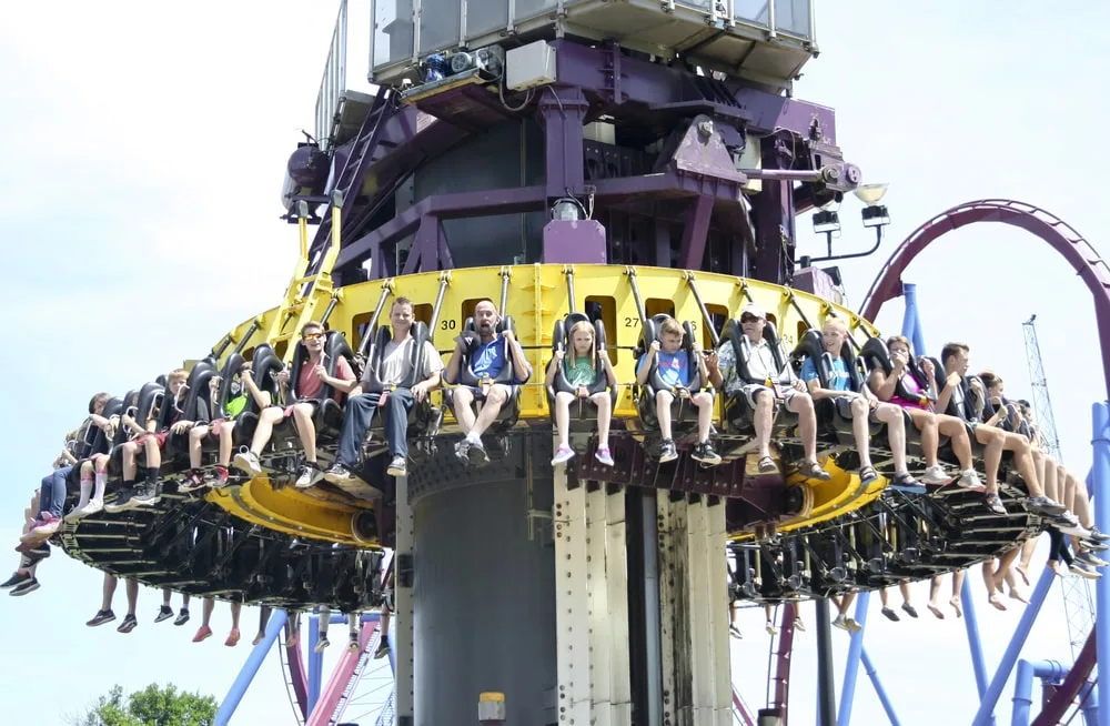 The Banshee at Kings Island, Ohio. A Ride on the Drop Tower